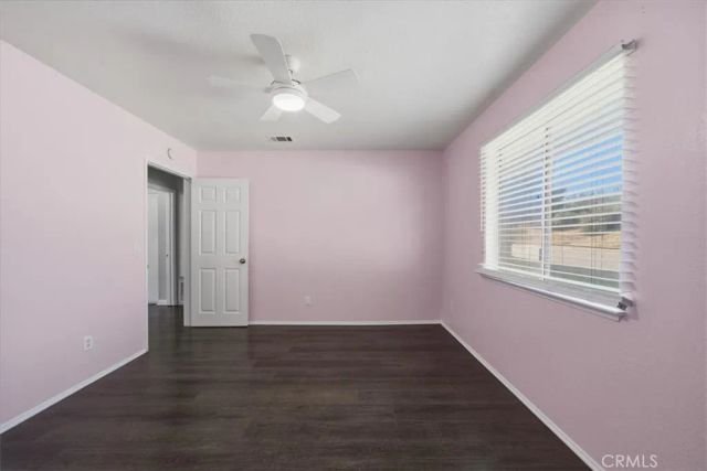 16523 Mackennas Gold Avenue, Lake Los Angeles, CA 93591