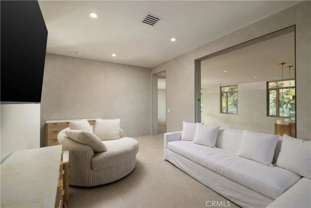 26432 Broken Bit, Laguna Hills, CA 92653