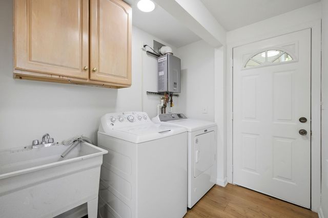 1624 W Weathersfield Way, Schaumburg, IL 60193