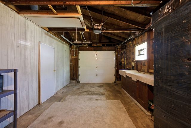 1624 W Weathersfield Way, Schaumburg, IL 60193