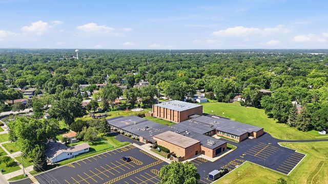 1624 W Weathersfield Way, Schaumburg, IL 60193