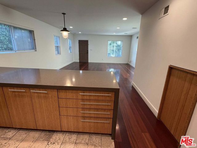 832 N Las Palmas Avenue, Los Angeles, CA 90038