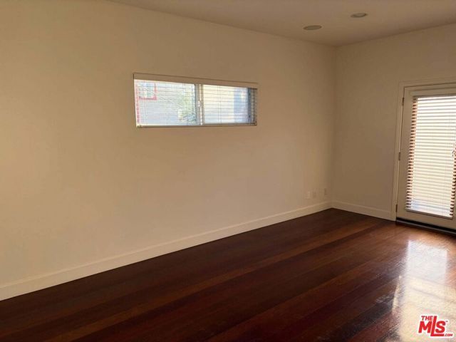 832 N Las Palmas Avenue, Los Angeles, CA 90038