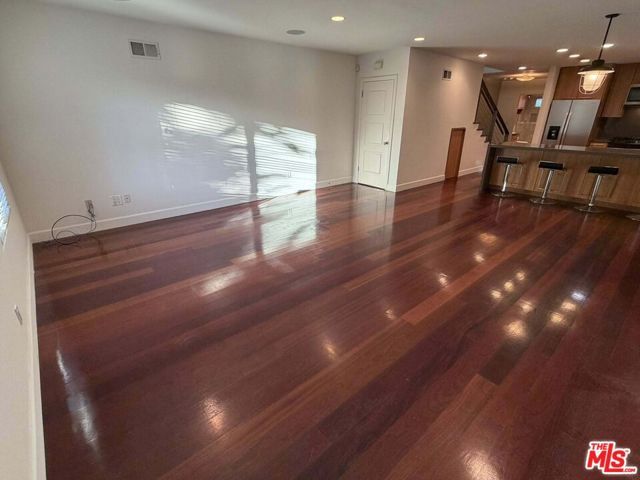 832 N Las Palmas Avenue, Los Angeles, CA 90038