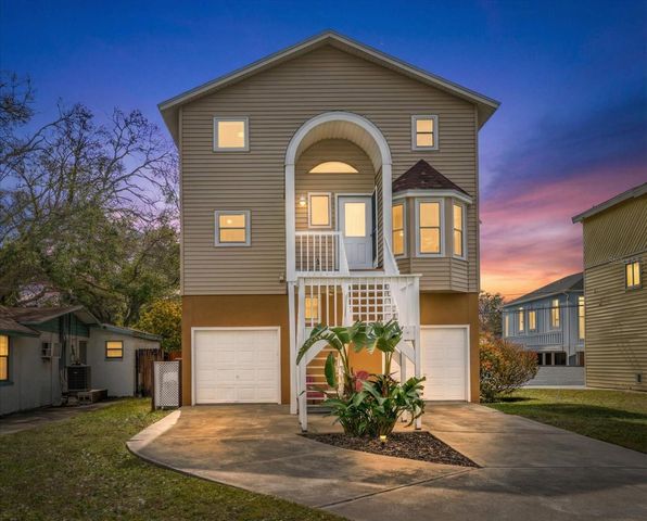 856 WISCONSIN AVENUE, Palm Harbor, FL 34683