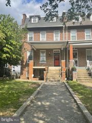 4613 GEORGIA AVE NW, Washington, DC 20011