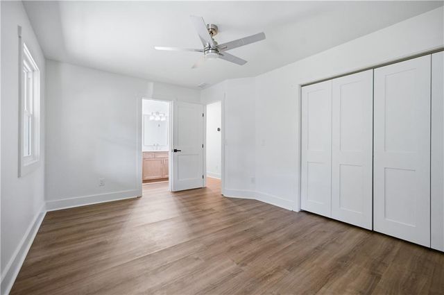 9790 Peninsula Drive, Gainesville, GA 30506