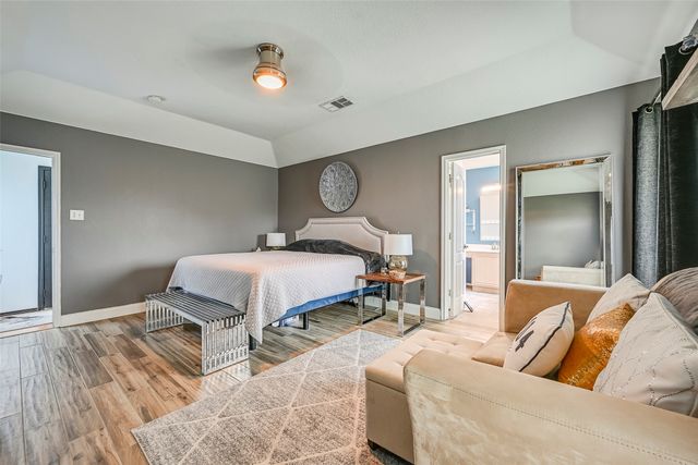 1224 Old Oak Drive, Cedar Hill, TX 75104