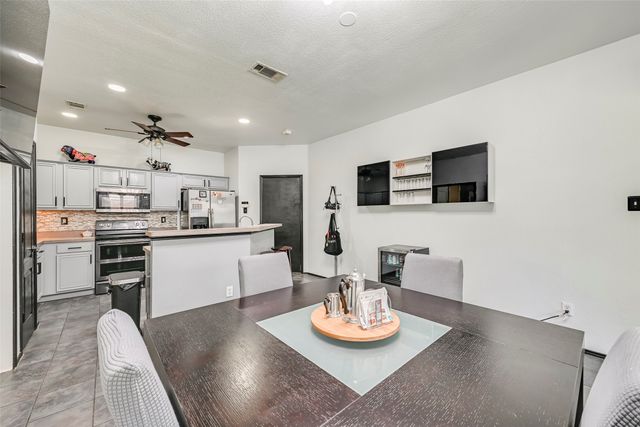 1224 Old Oak Drive, Cedar Hill, TX 75104