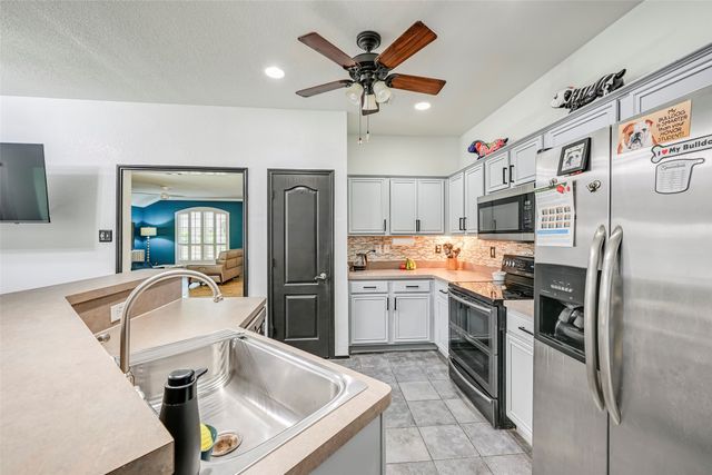 1224 Old Oak Drive, Cedar Hill, TX 75104