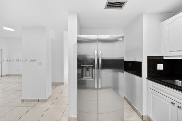 1285 W 42nd Pl, Hialeah, FL 33012