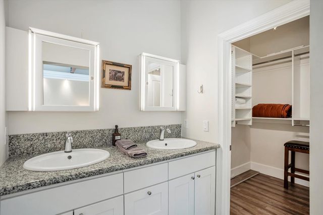 303 W St, Sacramento, CA 95818