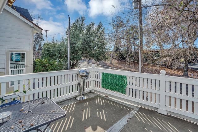 303 W St, Sacramento, CA 95818