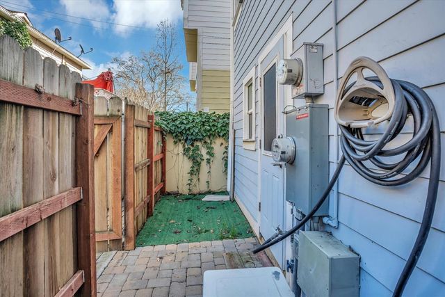 303 W St, Sacramento, CA 95818