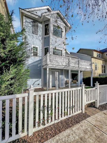 303 W St, Sacramento, CA 95818