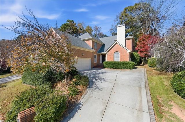 1732 Harts Run, Atlanta, GA 30341