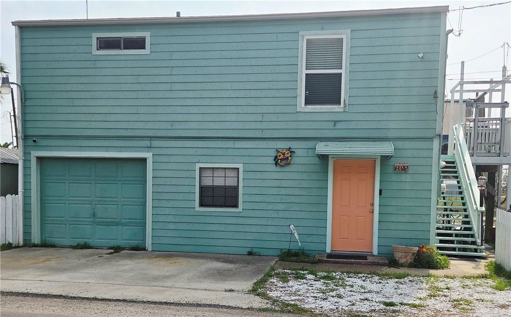 612 N Sandpiper, Ingleside, TX 78362