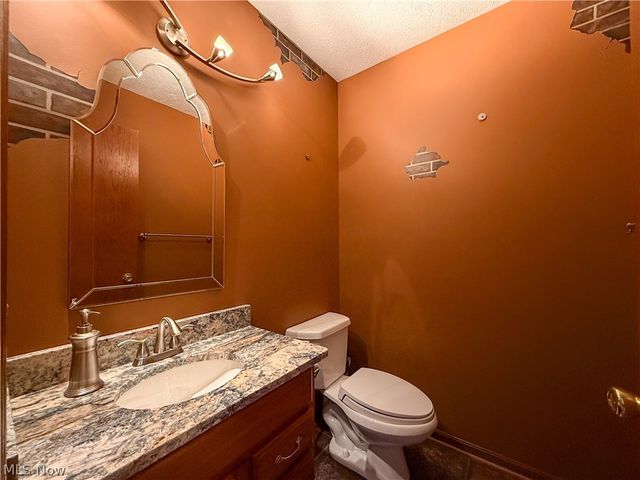 3377 Ridgewood Road, Medina, OH 44256