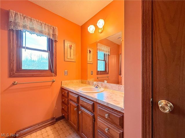 3377 Ridgewood Road, Medina, OH 44256