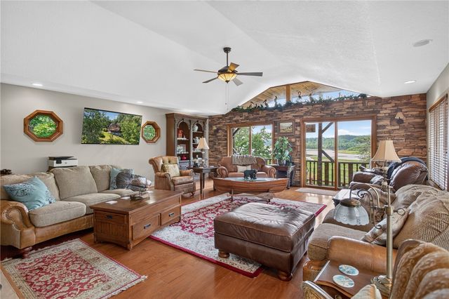 351 River Road, Westminster, SC 29693
