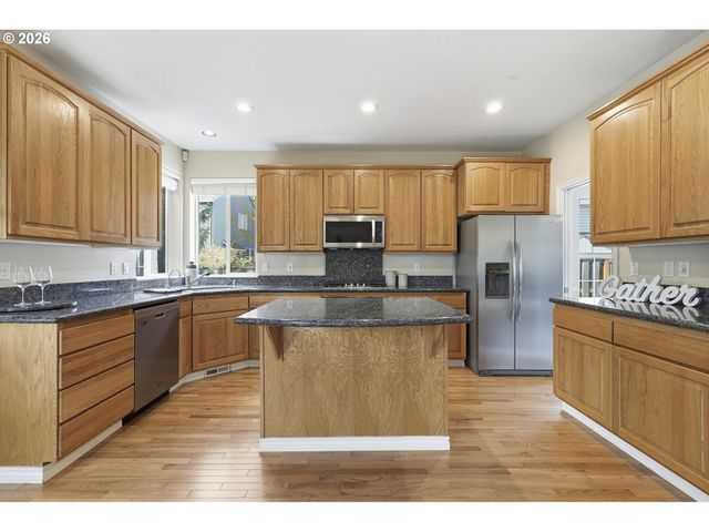 11068 Sw PARKVIEW Dr, Wilsonville, OR 97070