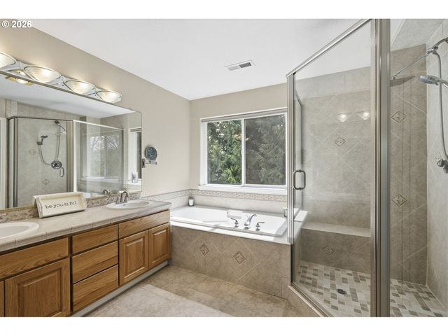 11068 Sw PARKVIEW Dr, Wilsonville, OR 97070