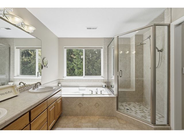 11068 Sw PARKVIEW Dr, Wilsonville, OR 97070