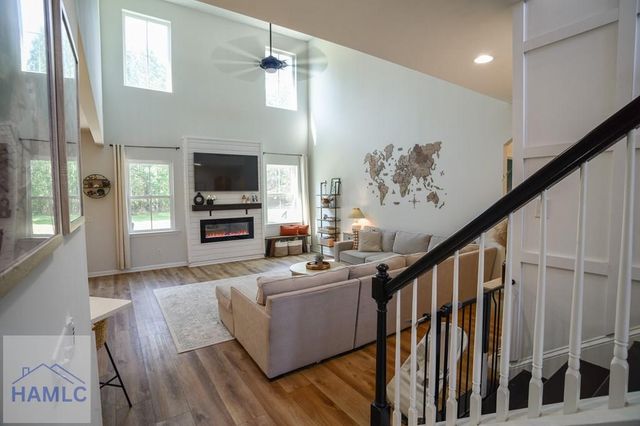 26 Henslow Field, Savannah, GA 31419