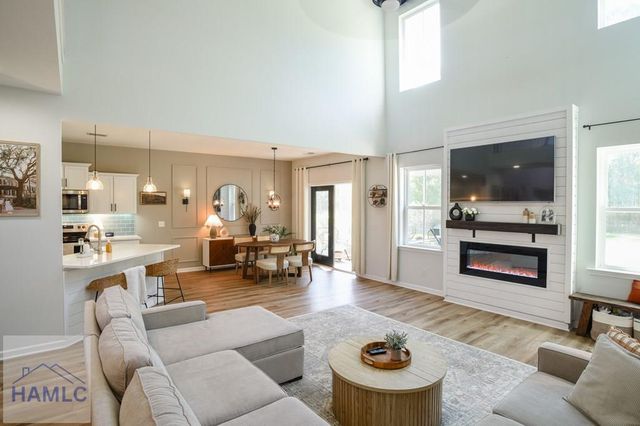 26 Henslow Field, Savannah, GA 31419