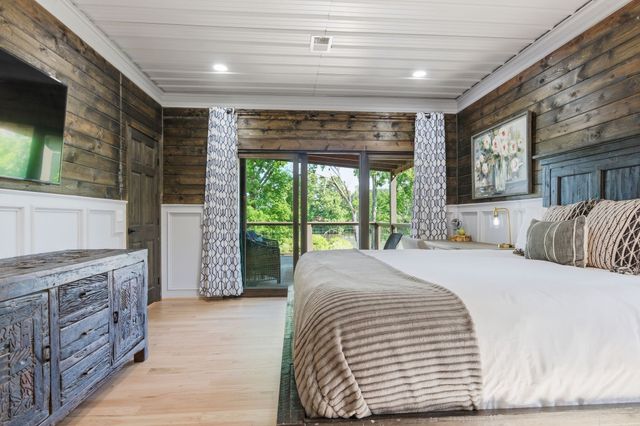 1014 Lakeview Cir, Ashland City, TN 37015