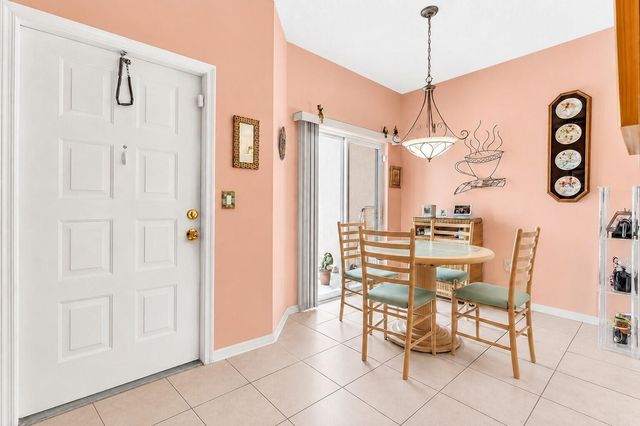 7647 SOUTHAMPTON Terrace 115, Tamarac, FL 33321
