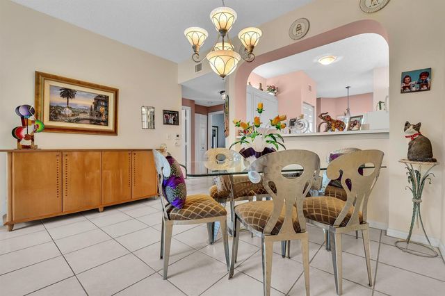 7647 SOUTHAMPTON Terrace 115, Tamarac, FL 33321