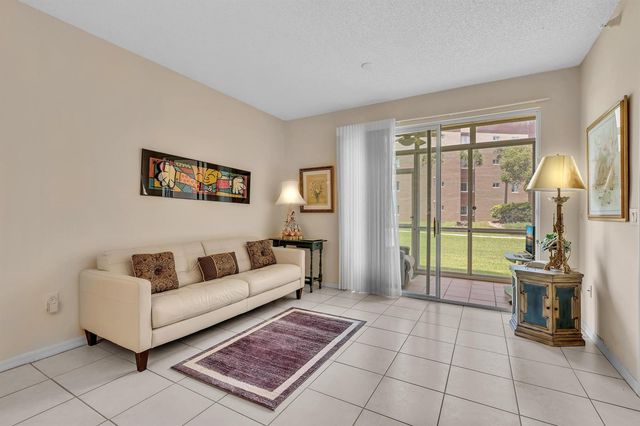 7647 SOUTHAMPTON Terrace 115, Tamarac, FL 33321