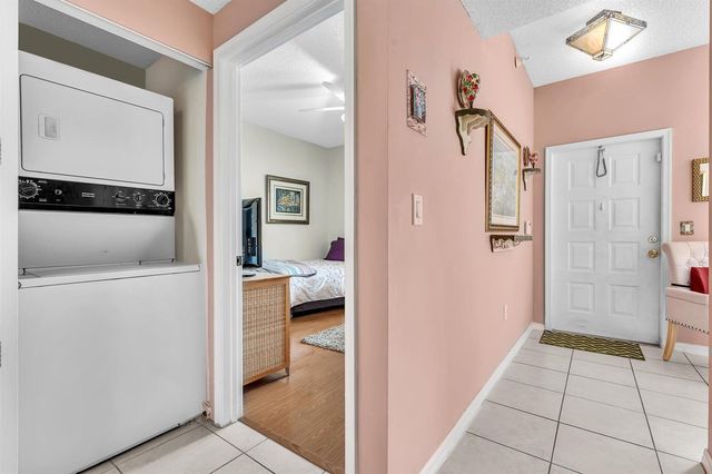 7647 SOUTHAMPTON Terrace 115, Tamarac, FL 33321