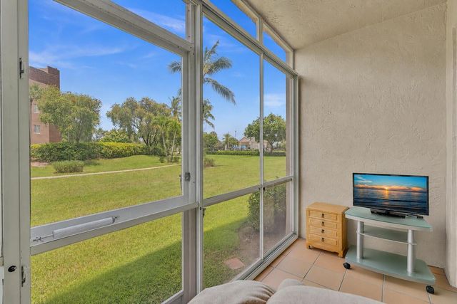 7647 SOUTHAMPTON Terrace 115, Tamarac, FL 33321