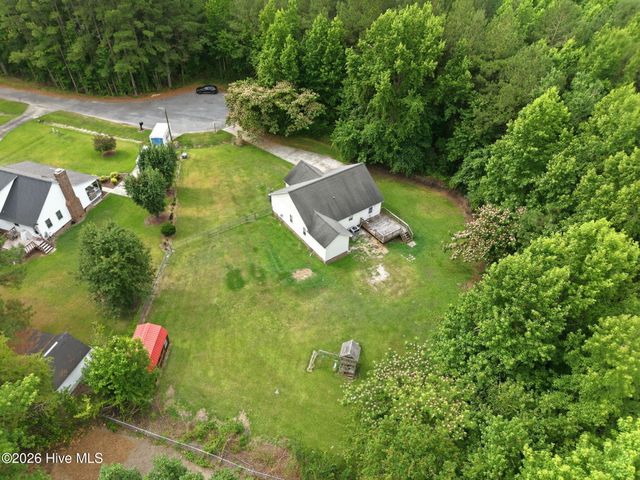 1828 Garner Road, Greenville, NC 27834