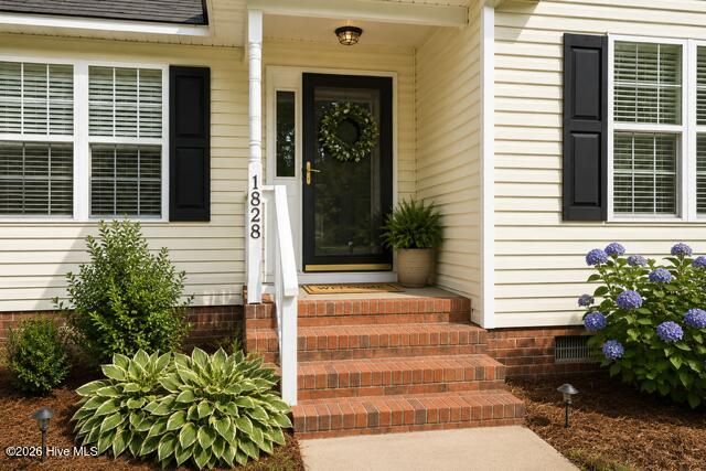 1828 Garner Road, Greenville, NC 27834