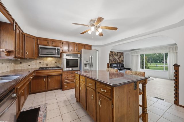 6745 24 Mile Road, Utica, MI 48316