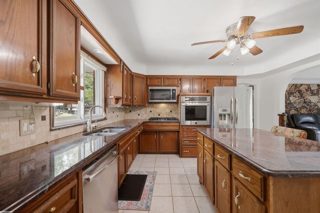 6745 24 Mile Road, Utica, MI 48316