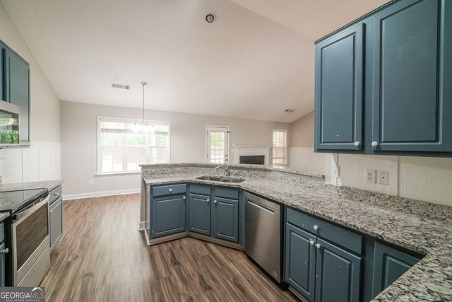 165 Jasmine Way, Villa Rica, GA 30180