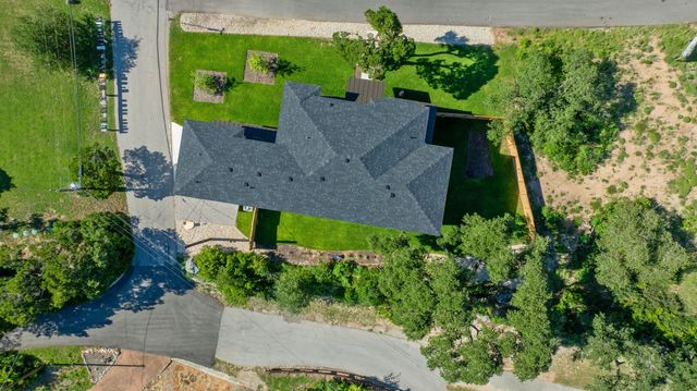 8503 Grandview DR, Jonestown, TX 78645