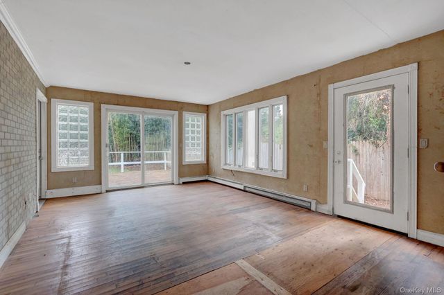 34 Thorburn Avenue, Patchogue, NY 11772