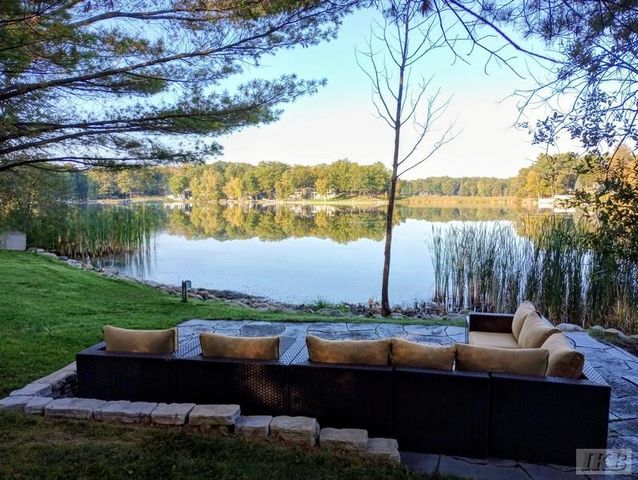2119 Middle Haven Drive, Gladwin, MI 48624