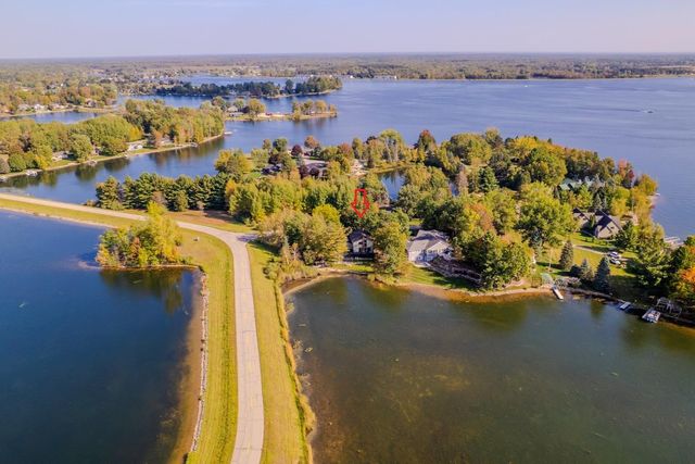 2119 Middle Haven Drive, Gladwin, MI 48624
