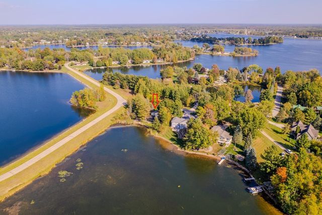 2119 Middle Haven Drive, Gladwin, MI 48624