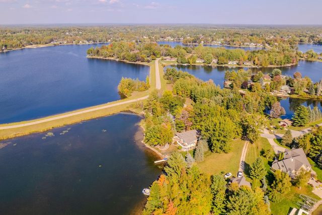 2119 Middle Haven Drive, Gladwin, MI 48624