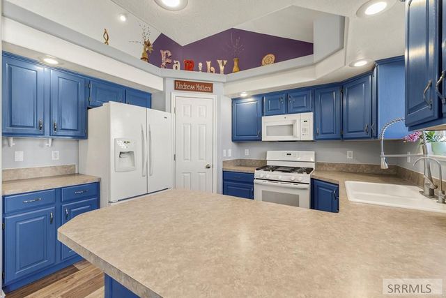 4113 E Birchwood Circle, Ammon, ID 83406