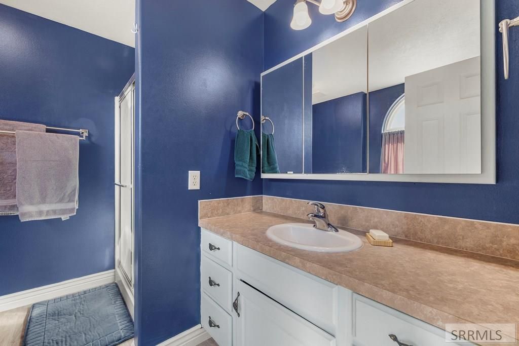 Image 10 of property listing at 4113 E Birchwood Circle, Ammon, ID 83406