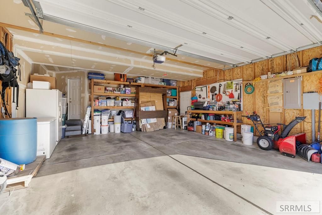 Image 25 of property listing at 4113 E Birchwood Circle, Ammon, ID 83406