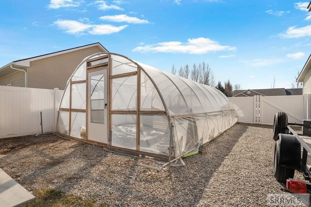 Image 29 of property listing at 4113 E Birchwood Circle, Ammon, ID 83406